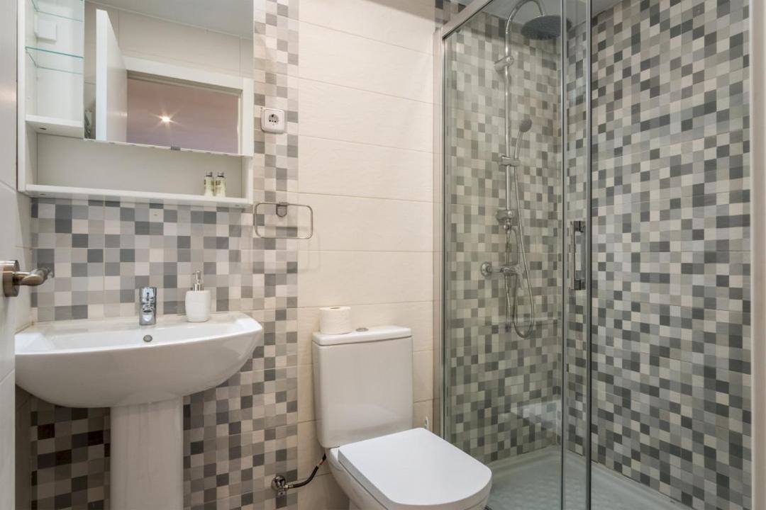 Modern- 1 Bd 1,5 Bth- Delicias Atocha Leilighet Madrid Eksteriør bilde